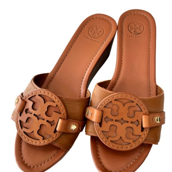 Tory Burch Tan Wedge Ladies Shoe size 10 - Picture 4 of 4